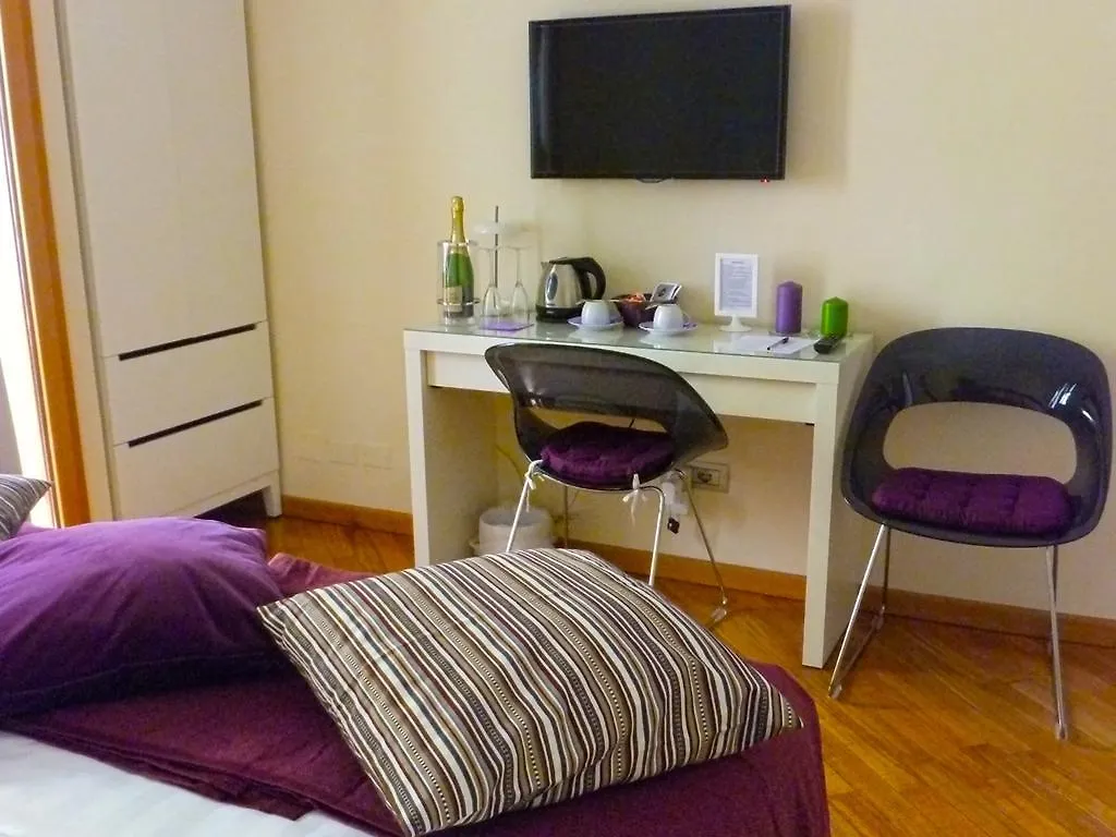 ** Bed & Breakfast L'Appartamento Romano Italien